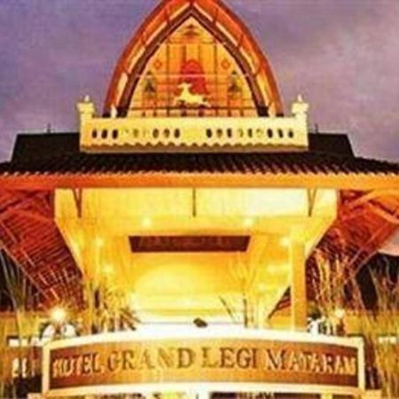 Grand Legi Hotel Mataram Luaran gambar