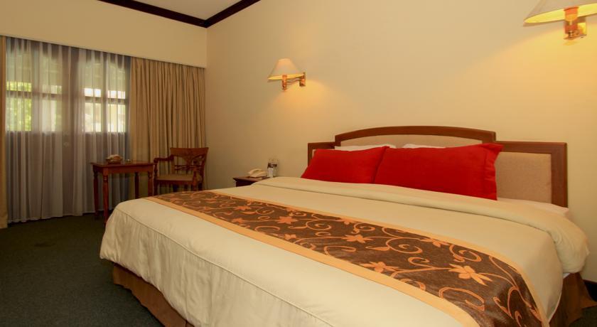 Grand Legi Hotel Mataram Luaran gambar