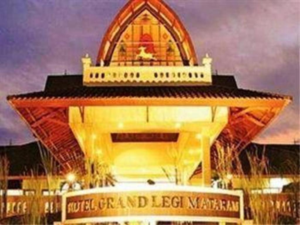 Grand Legi Hotel Mataram Luaran gambar