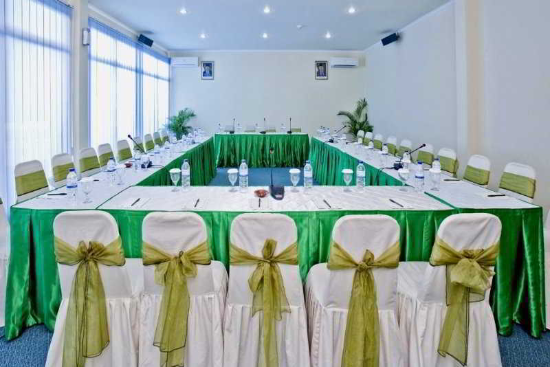 Grand Legi Hotel Mataram Luaran gambar