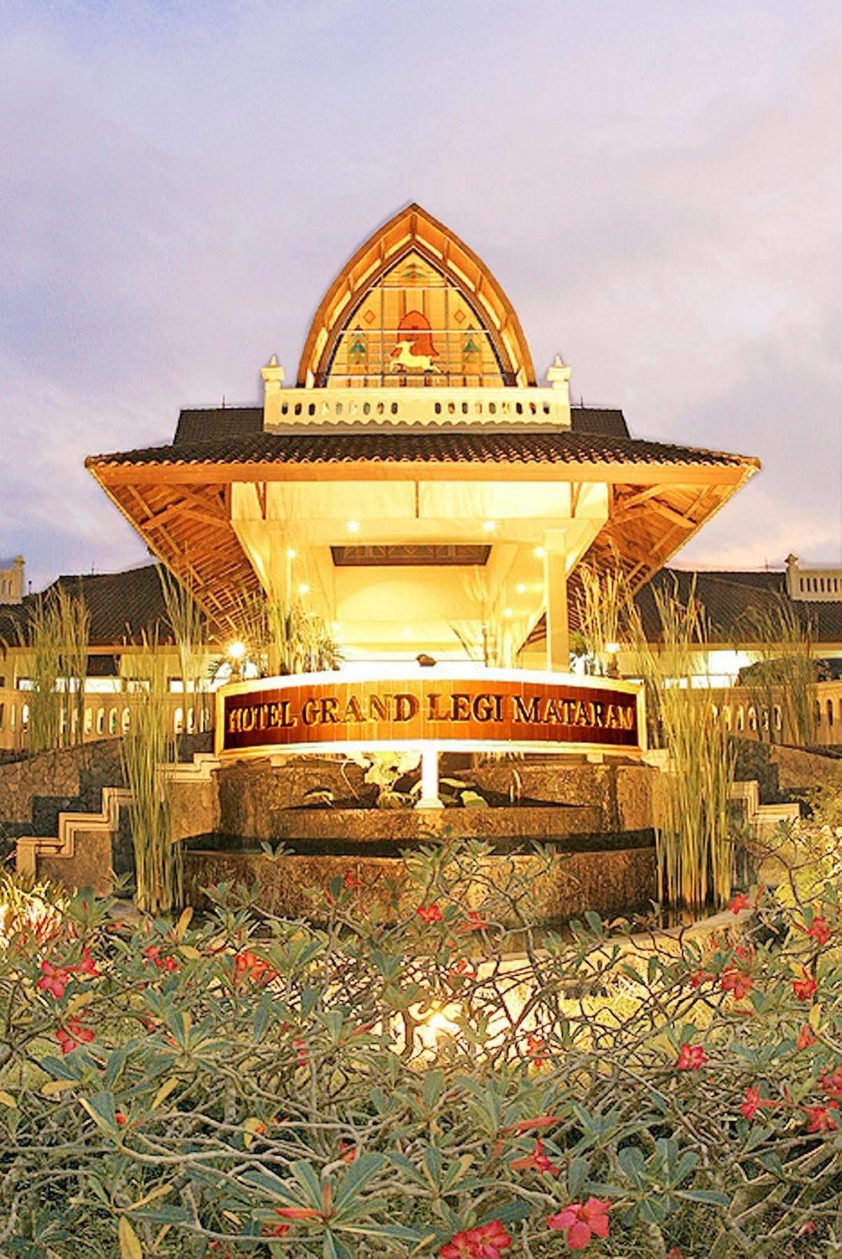Grand Legi Hotel Mataram Luaran gambar