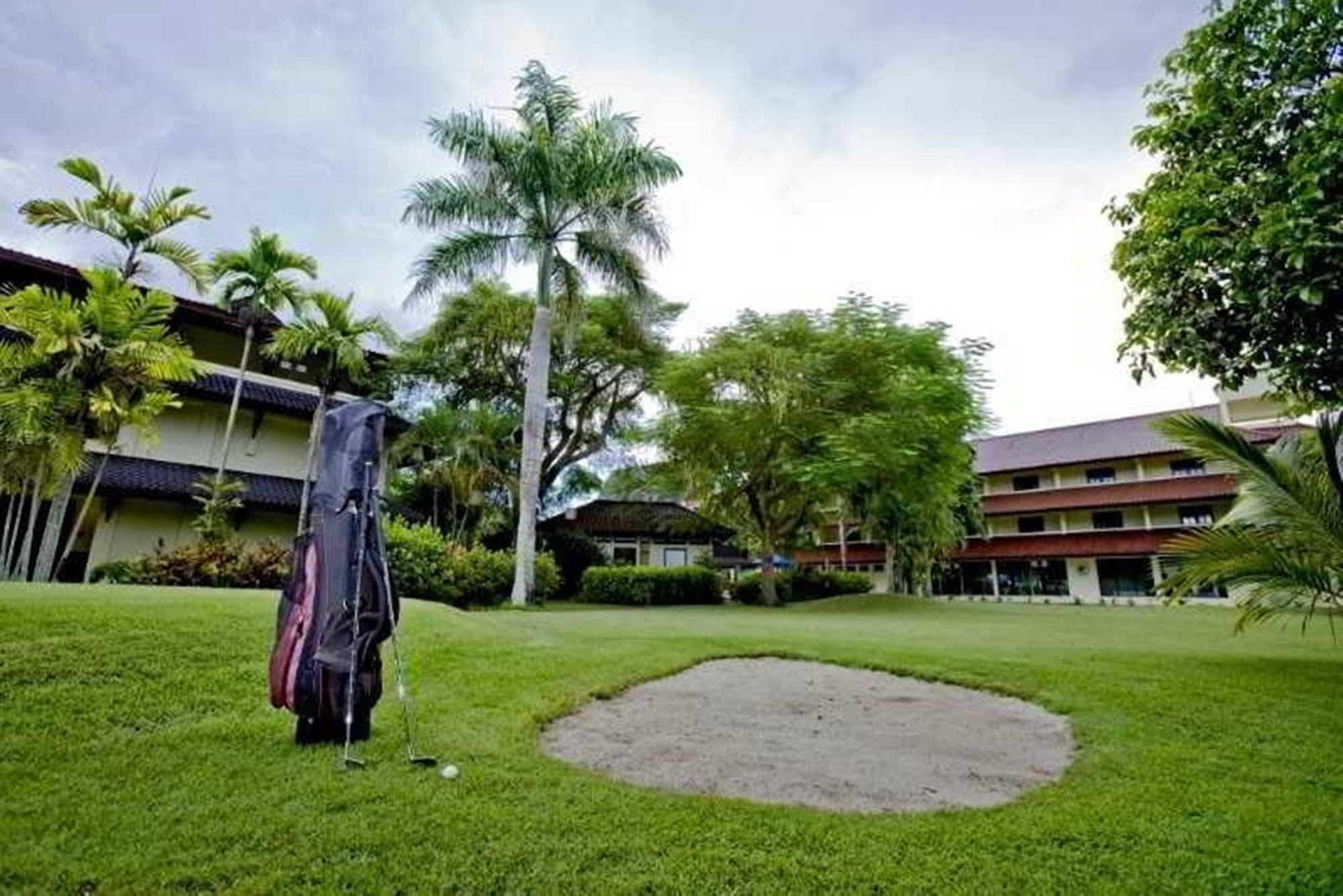 Grand Legi Hotel Mataram Luaran gambar