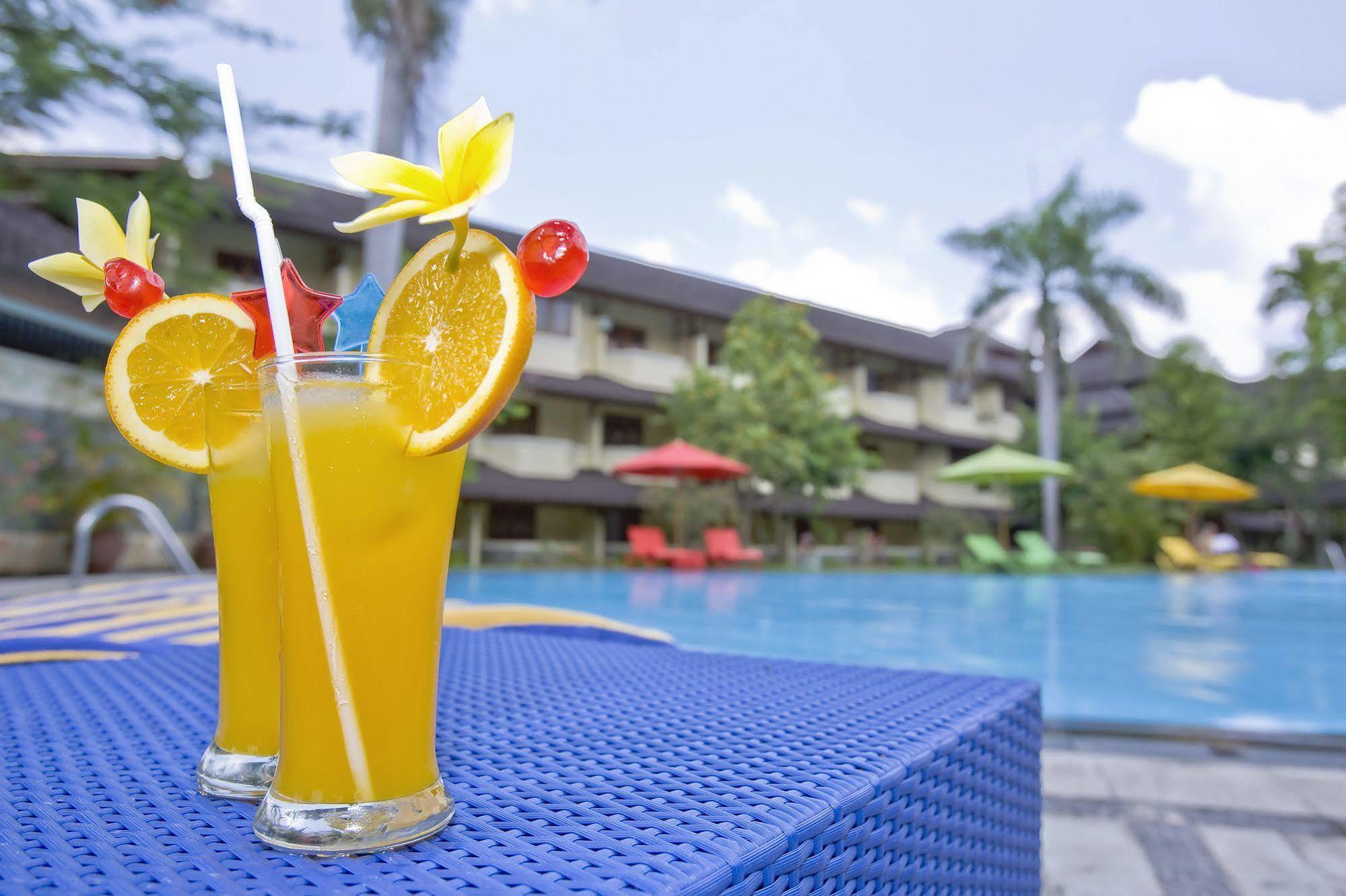 Grand Legi Hotel Mataram Luaran gambar